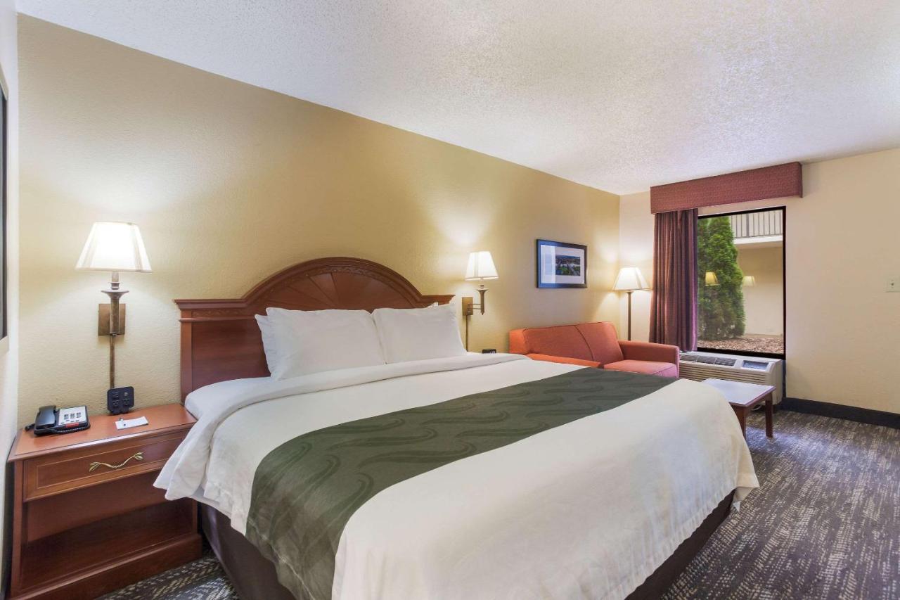 Quality Inn - Hamilton Place Chattanooga Bagian luar foto