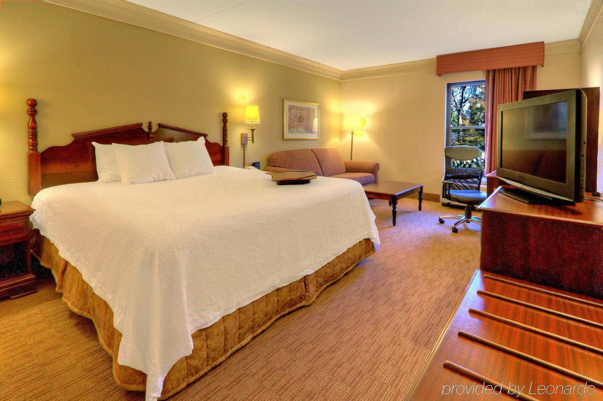 Quality Inn - Hamilton Place Chattanooga Bagian luar foto