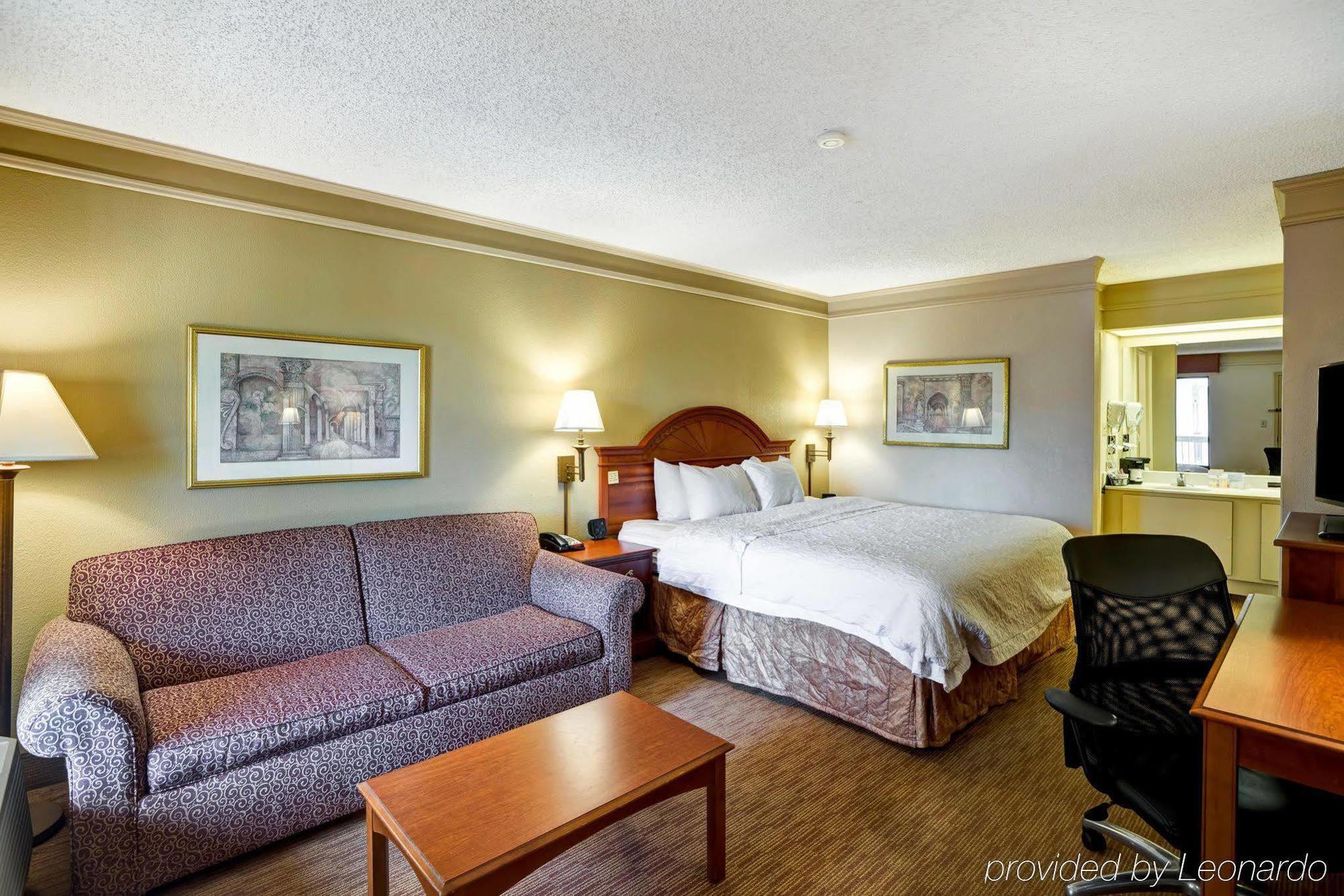 Quality Inn - Hamilton Place Chattanooga Bagian luar foto