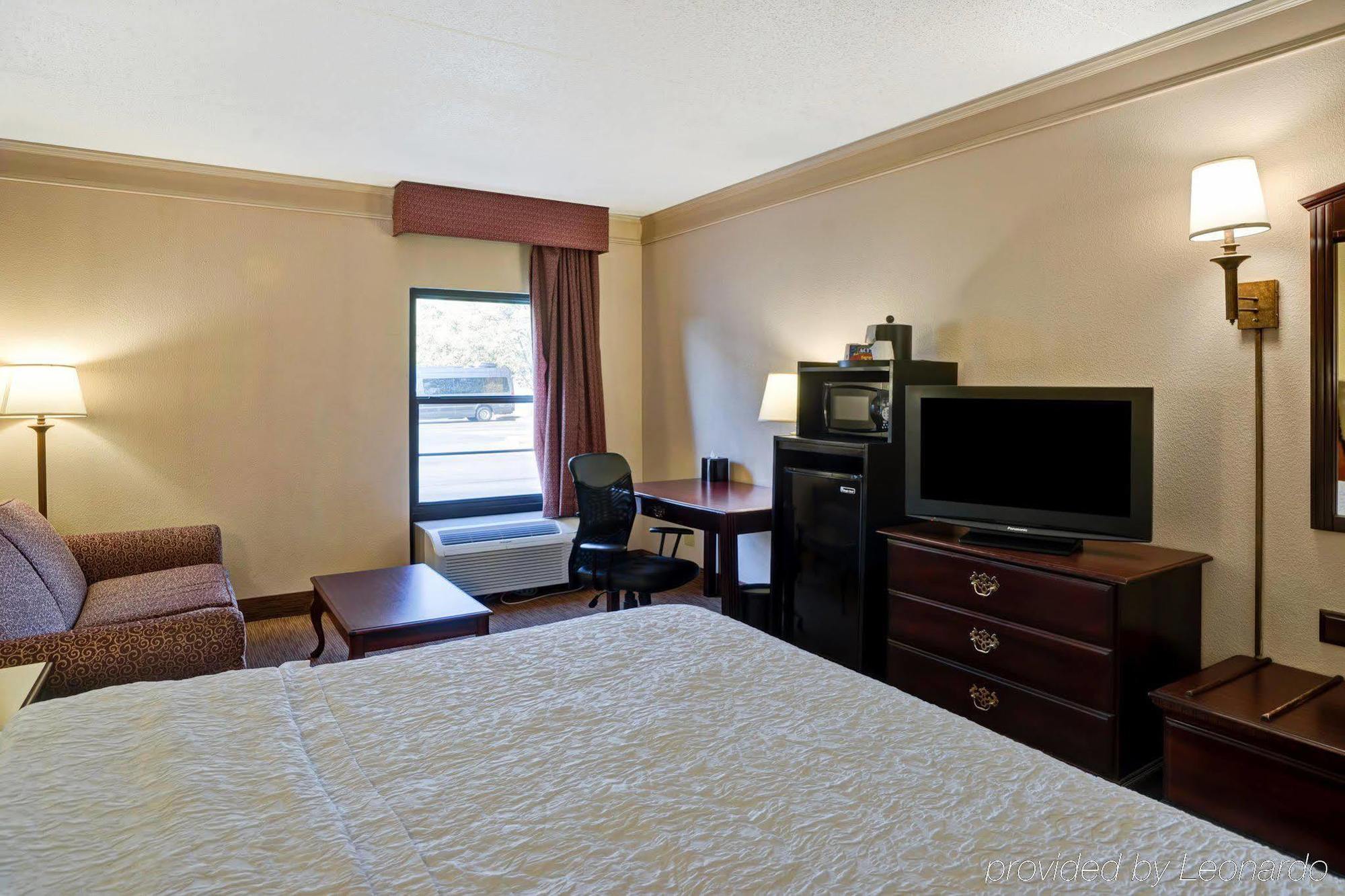 Quality Inn - Hamilton Place Chattanooga Bagian luar foto